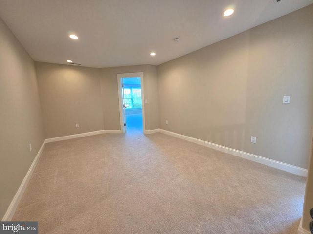 94 WOLF CREEK CIR, Dover, DE 19901