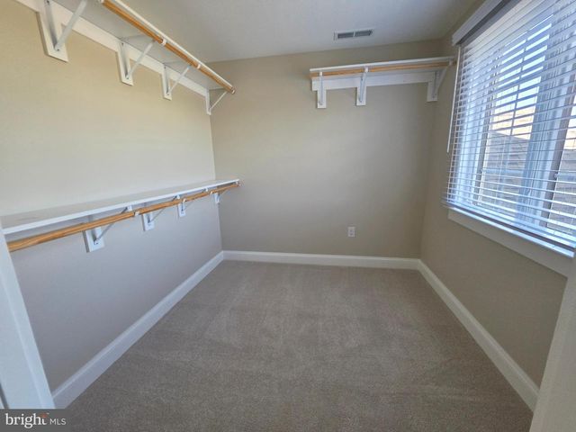 94 WOLF CREEK CIR, Dover, DE 19901