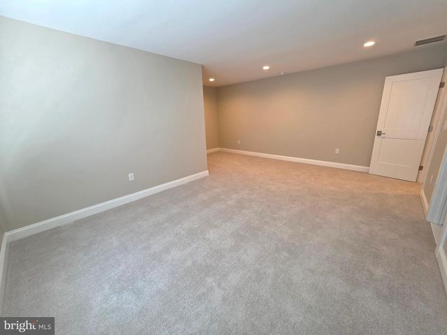 94 WOLF CREEK CIR, Dover, DE 19901