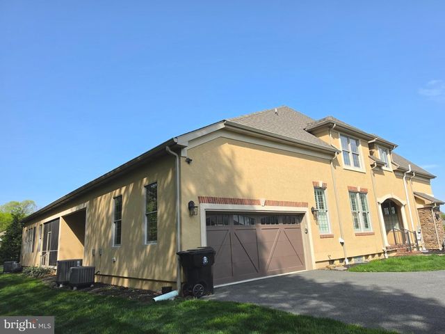 94 WOLF CREEK CIR, Dover, DE 19901