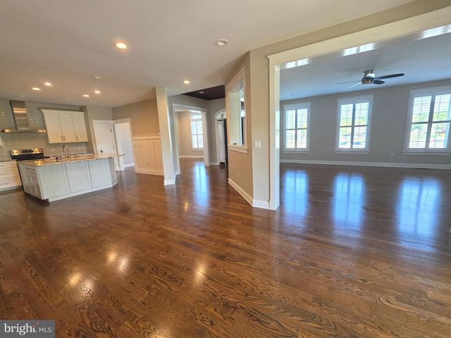 94 WOLF CREEK CIR, Dover, DE 19901