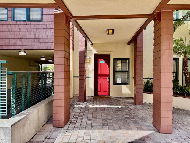 435 Sheridan Avenue 312, Palo Alto, CA 94306