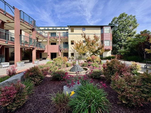 435 Sheridan Avenue 312, Palo Alto, CA 94306