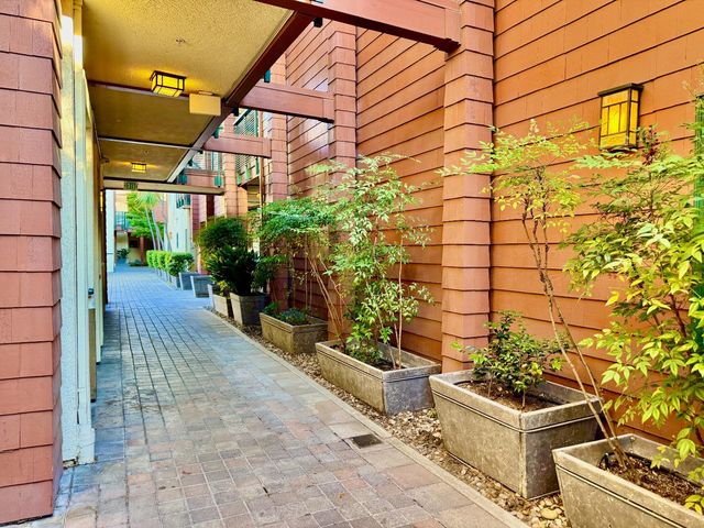 435 Sheridan Avenue 312, Palo Alto, CA 94306