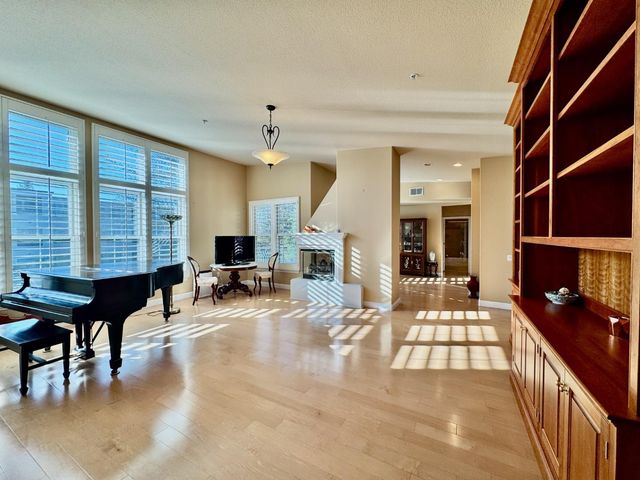 435 Sheridan Avenue 312, Palo Alto, CA 94306