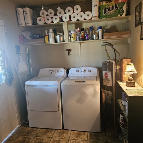 608 N Colorado Street, Whitney, TX 76692