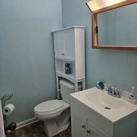 608 N Colorado Street, Whitney, TX 76692
