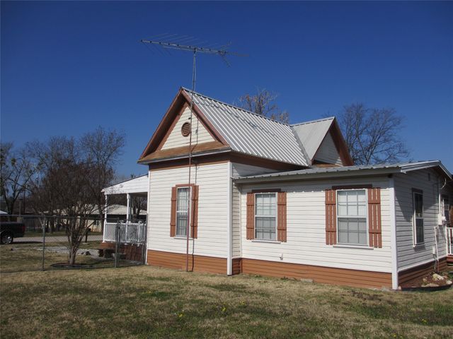 608 N Colorado Street, Whitney, TX 76692
