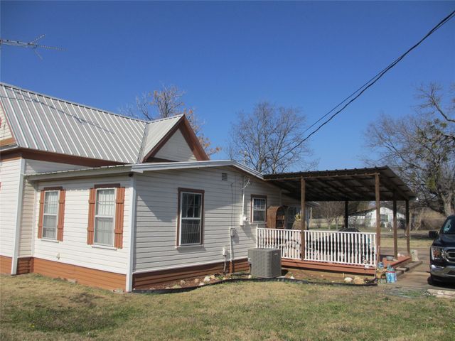 608 N Colorado Street, Whitney, TX 76692