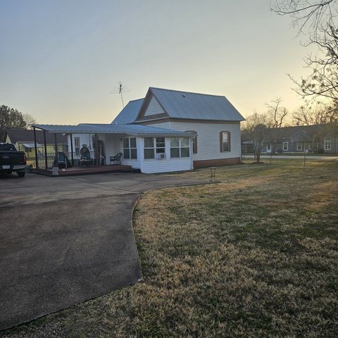 608 N Colorado Street, Whitney, TX 76692