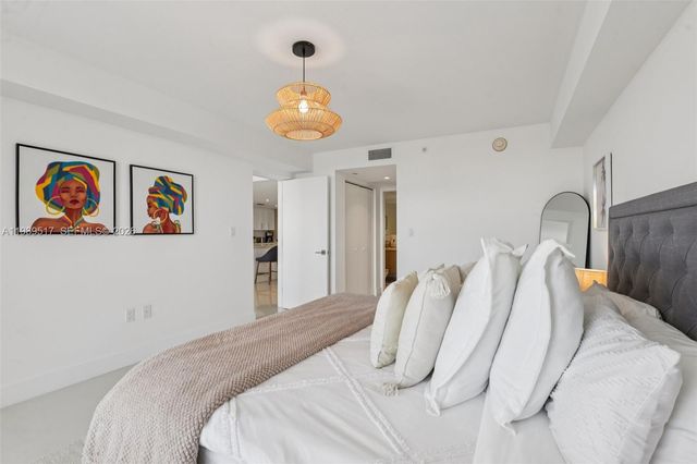 1100 100th Street 703, Bay Harbor Islands, FL 33154