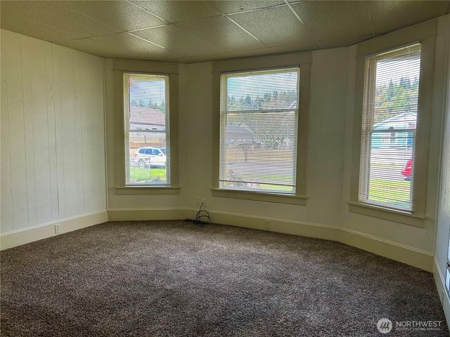 2428 Pacific Avenue, Hoquiam, WA 98550