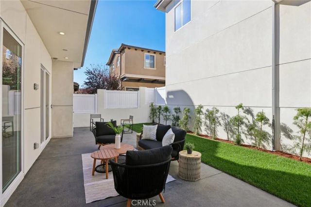 2019 Huntington Lane A, Redondo Beach, CA 90278