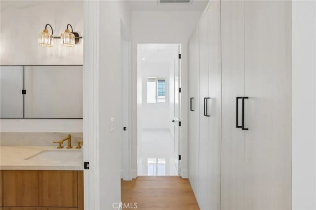 2019 Huntington Lane A, Redondo Beach, CA 90278