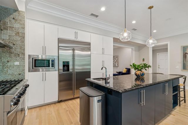 5210 S CRESCENT DRIVE, Tampa, FL 33611