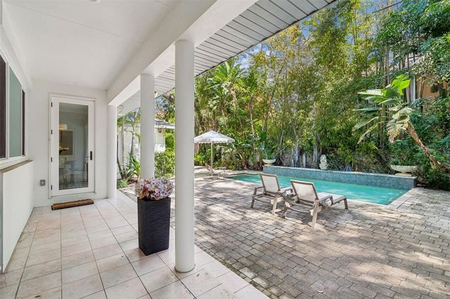 5210 S CRESCENT DRIVE, Tampa, FL 33611