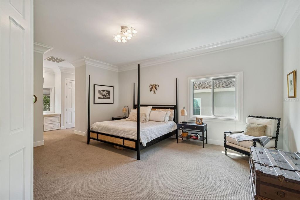 Image 29 of property listing at 5210 S CRESCENT DRIVE, Tampa, FL 33611