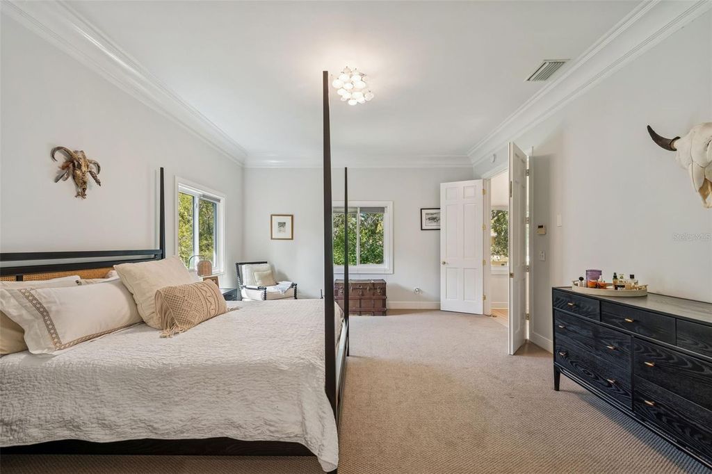 Image 30 of property listing at 5210 S CRESCENT DRIVE, Tampa, FL 33611