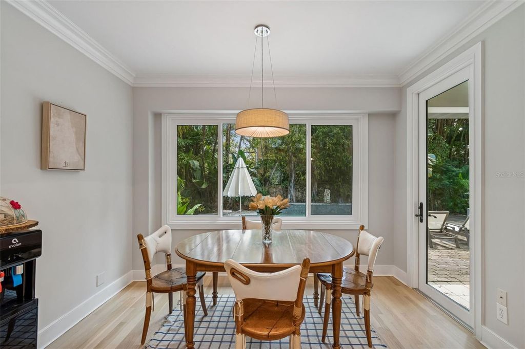 Image 6 of property listing at 5210 S CRESCENT DRIVE, Tampa, FL 33611