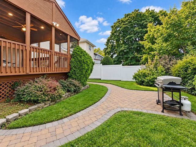 242 SUMMIT AVE, Bogota, NJ 07603