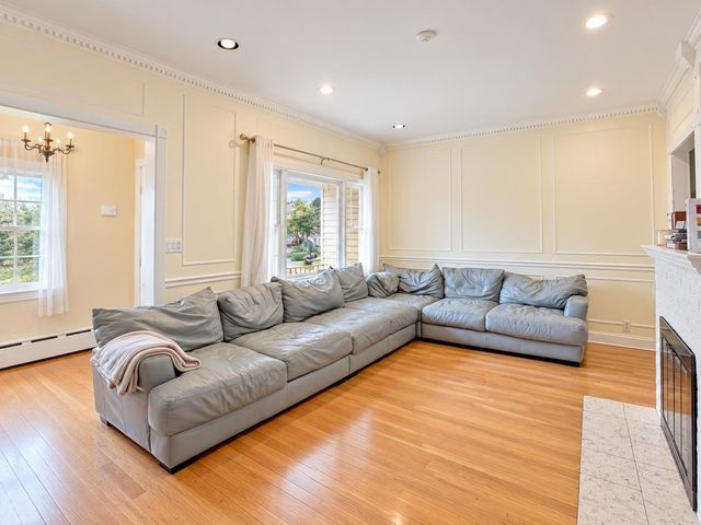 242 SUMMIT AVE, Bogota, NJ 07603