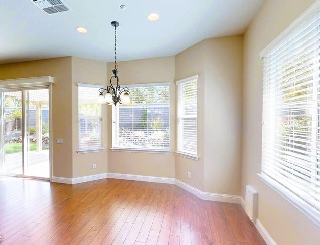 2241 Coryton Ln, Roseville, CA 95747