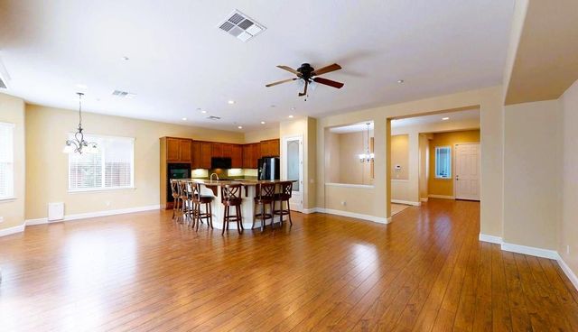 2241 Coryton Ln, Roseville, CA 95747