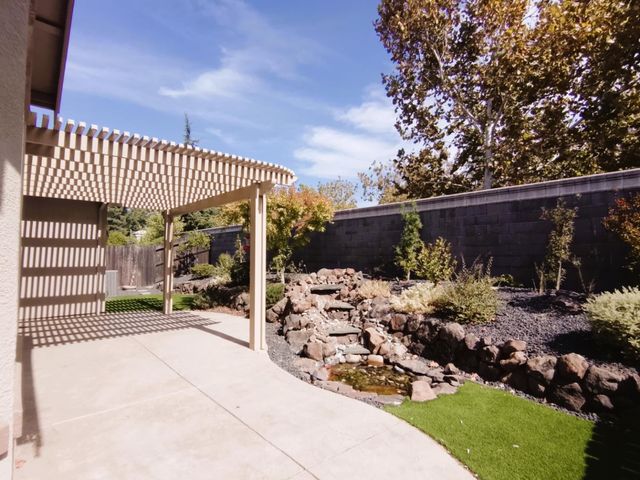 2241 Coryton Ln, Roseville, CA 95747