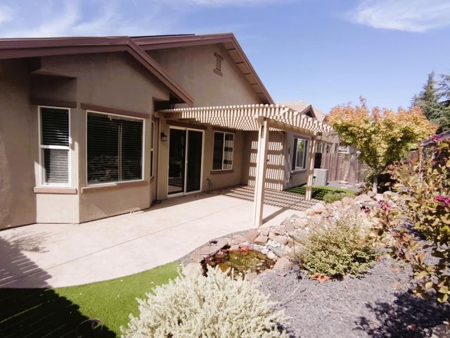 2241 Coryton Ln, Roseville, CA 95747
