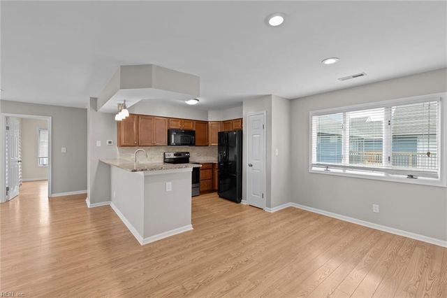 4840 Bay Landing DR, Virginia Beach, VA 23455