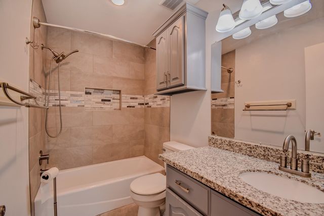 78 Ivy Court, Jones Creek, TX 77541