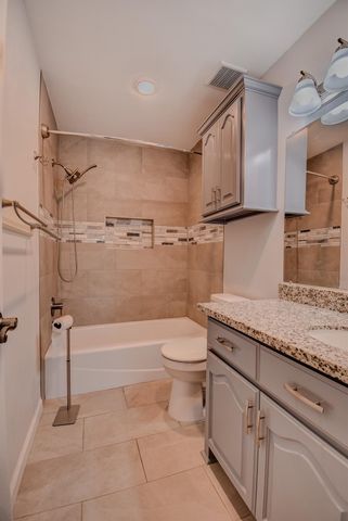 78 Ivy Court, Jones Creek, TX 77541