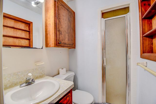 78 Ivy Court, Jones Creek, TX 77541