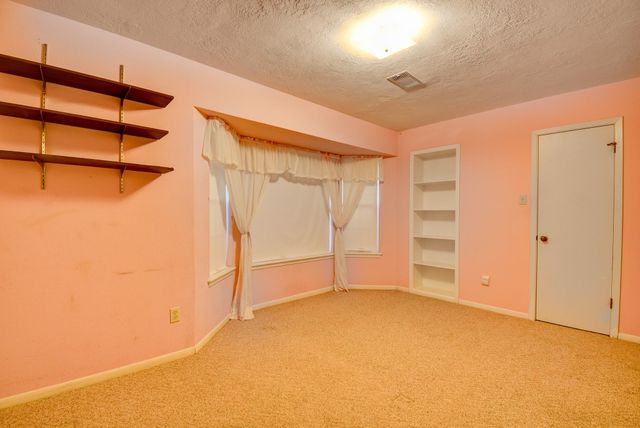 78 Ivy Court, Jones Creek, TX 77541