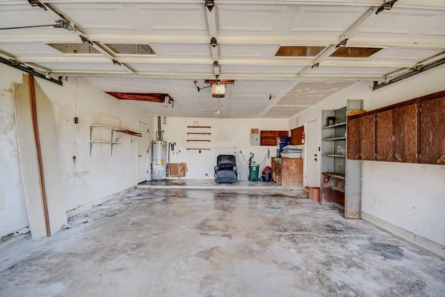 78 Ivy Court, Jones Creek, TX 77541