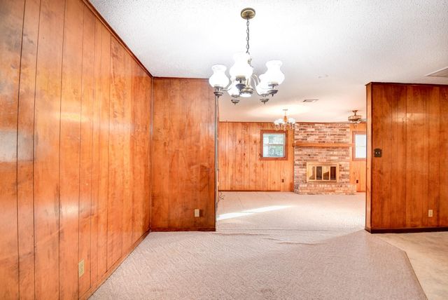 78 Ivy Court, Jones Creek, TX 77541