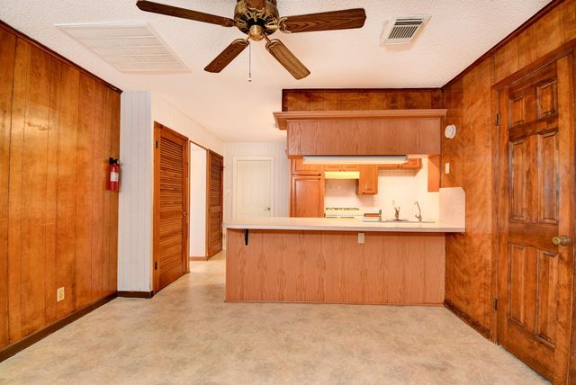 78 Ivy Court, Jones Creek, TX 77541