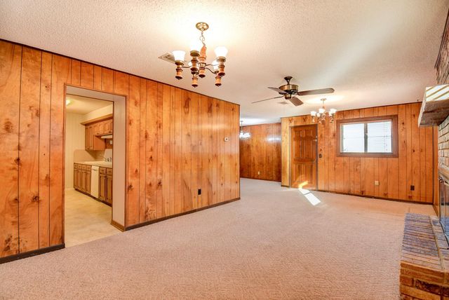 78 Ivy Court, Jones Creek, TX 77541