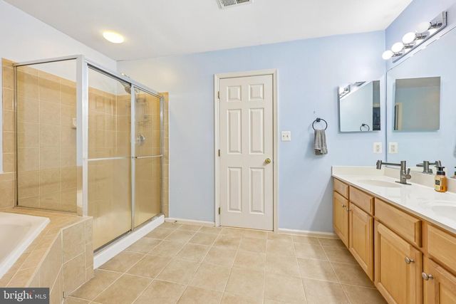 5000 ANCHORSTONE DR, Woodbridge, VA 22192