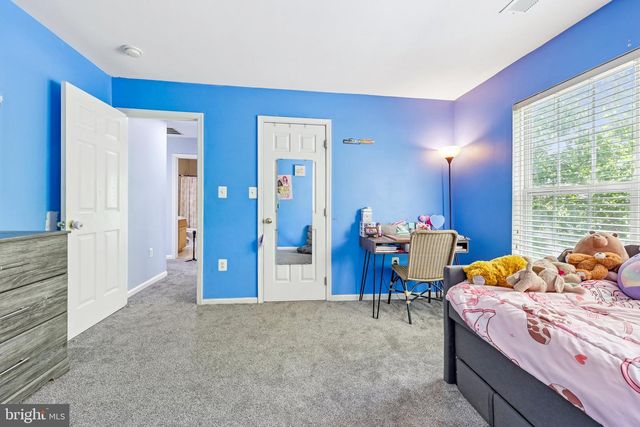 5000 ANCHORSTONE DR, Woodbridge, VA 22192