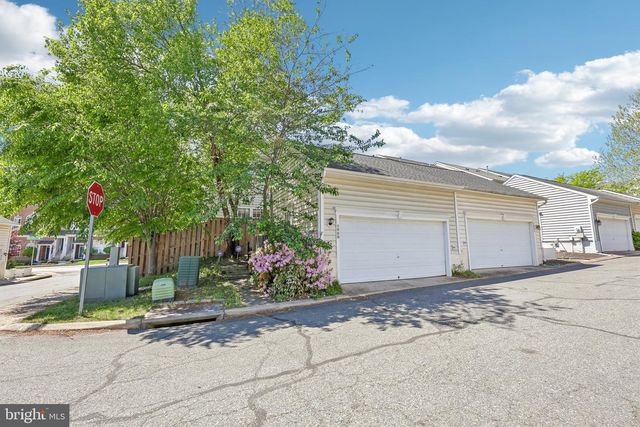 5000 ANCHORSTONE DR, Woodbridge, VA 22192