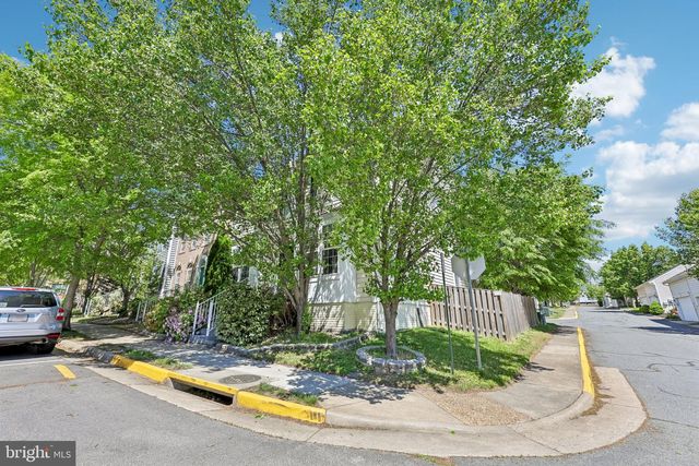 5000 ANCHORSTONE DR, Woodbridge, VA 22192