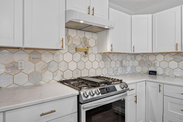 5817 Western Trail NW, Albuquerque, NM 87120