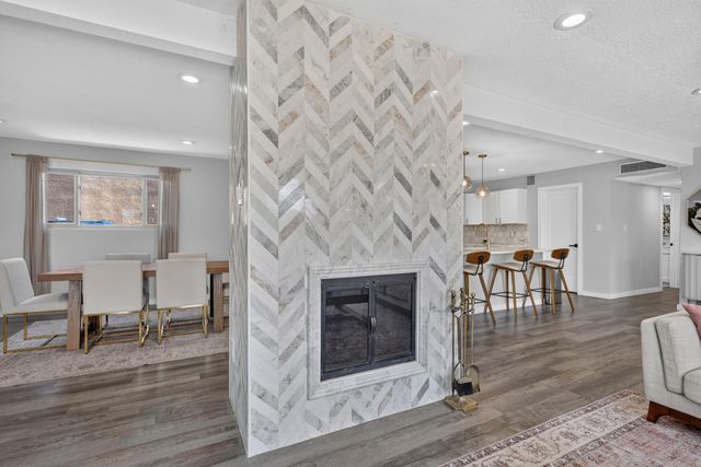 5817 Western Trail NW, Albuquerque, NM 87120