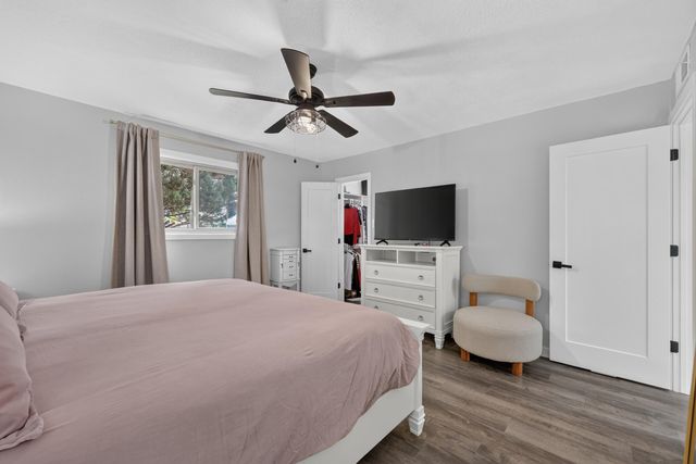 5817 Western Trail NW, Albuquerque, NM 87120
