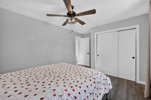 5817 Western Trail NW, Albuquerque, NM 87120