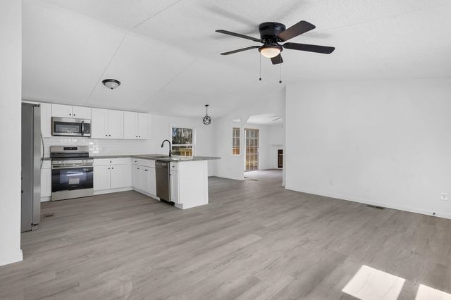 1412 Century Cir, St Augustine, FL 32084