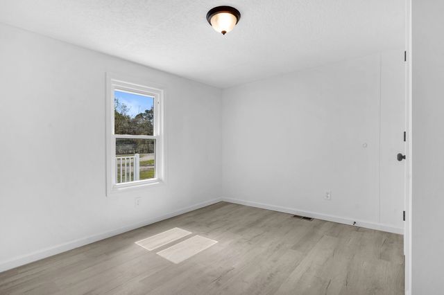 1412 Century Cir, St Augustine, FL 32084