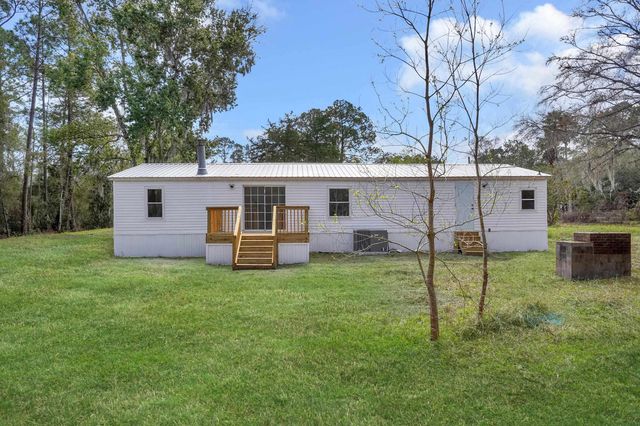 1412 Century Cir, St Augustine, FL 32084