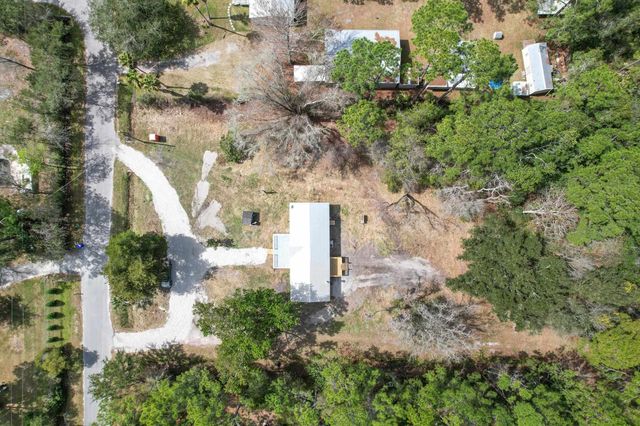 1412 Century Cir, St Augustine, FL 32084